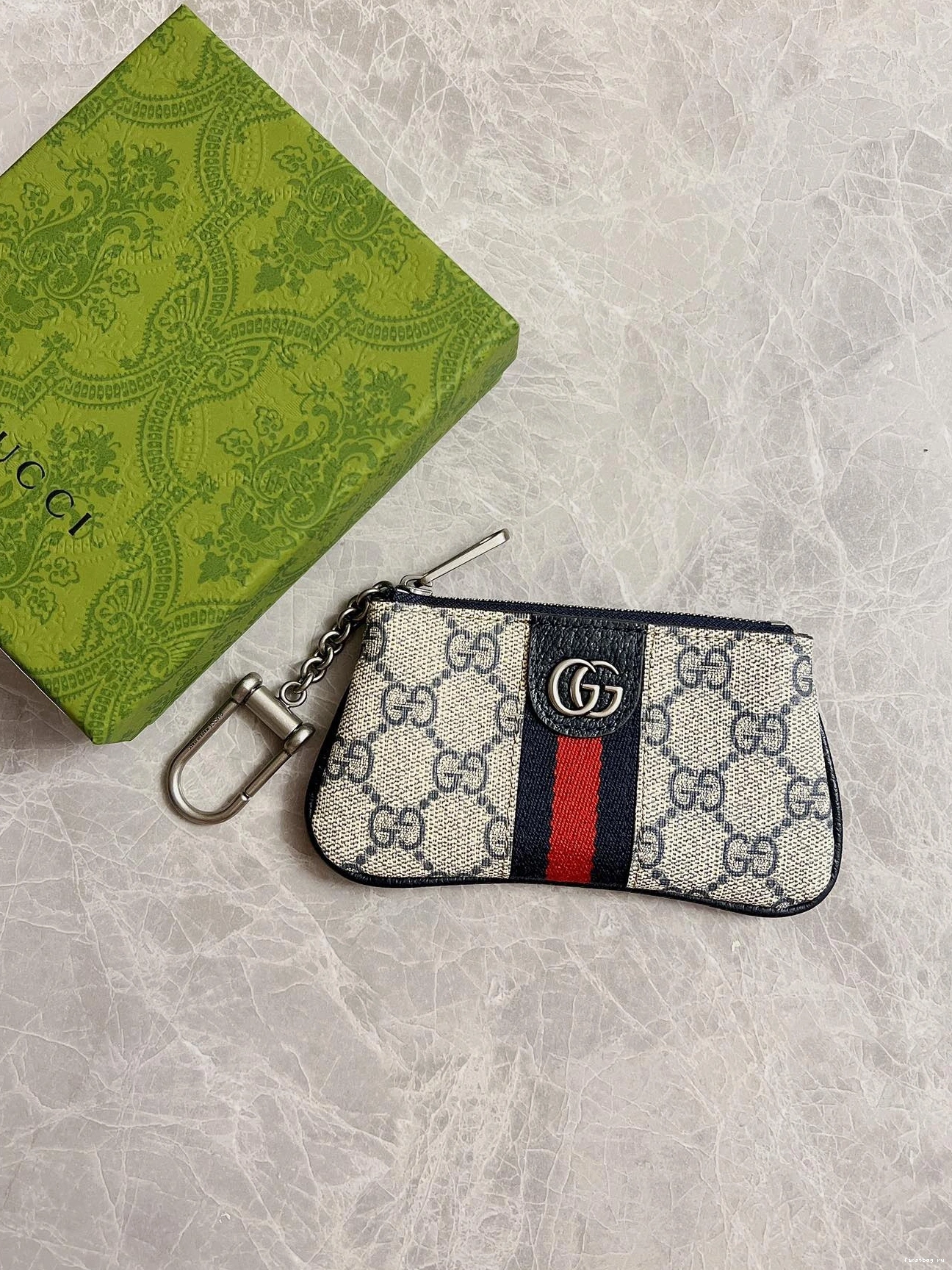 First bag ru Gucci key GG matelassé case Marmont 0707
